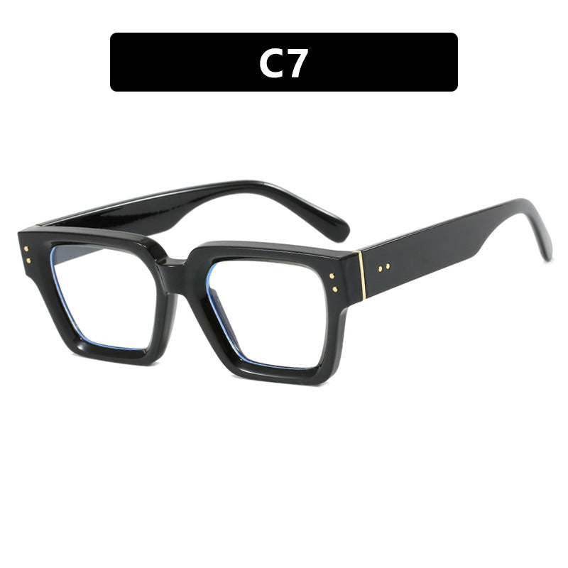 Square style retro ins sunglasses with high-end feel, no makeup, fashionable sunglasses